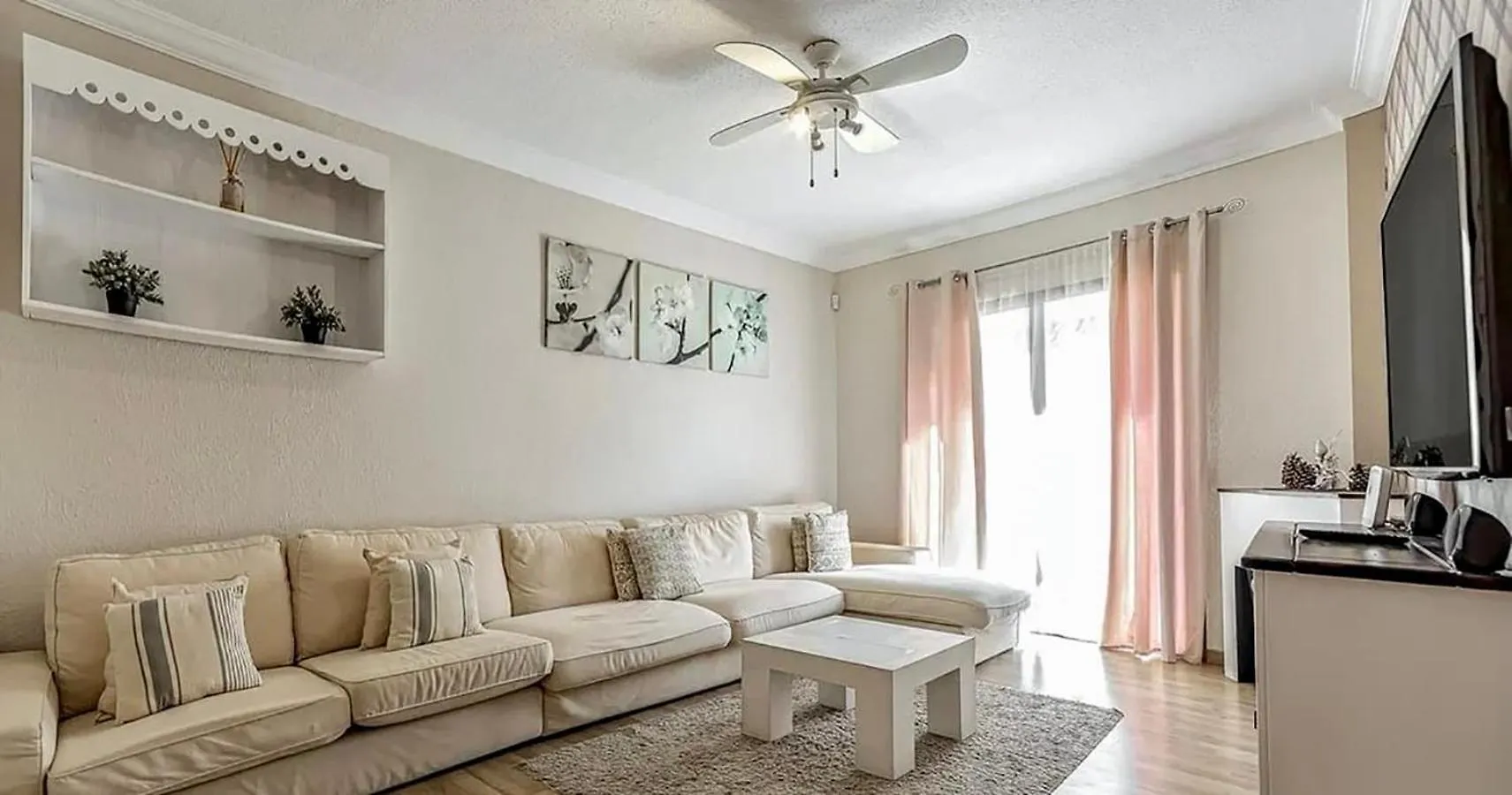 Family Holiday In Cozy Apartment Puerto de Santiago  Spagna